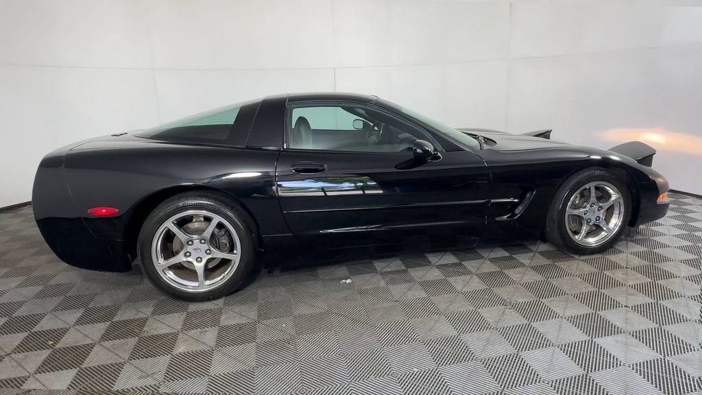 2004 Chevrolet Corvette NA