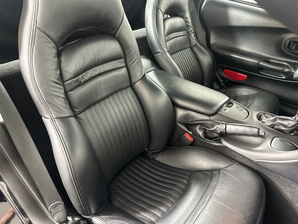2004 Chevrolet Corvette NA