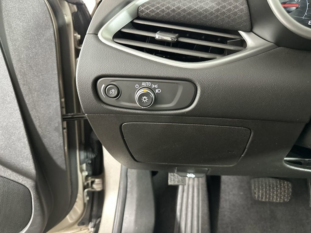 2022 Chevrolet Malibu LS