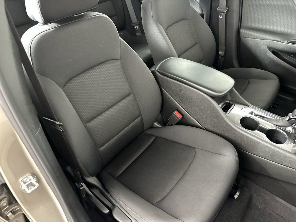 2022 Chevrolet Malibu LS