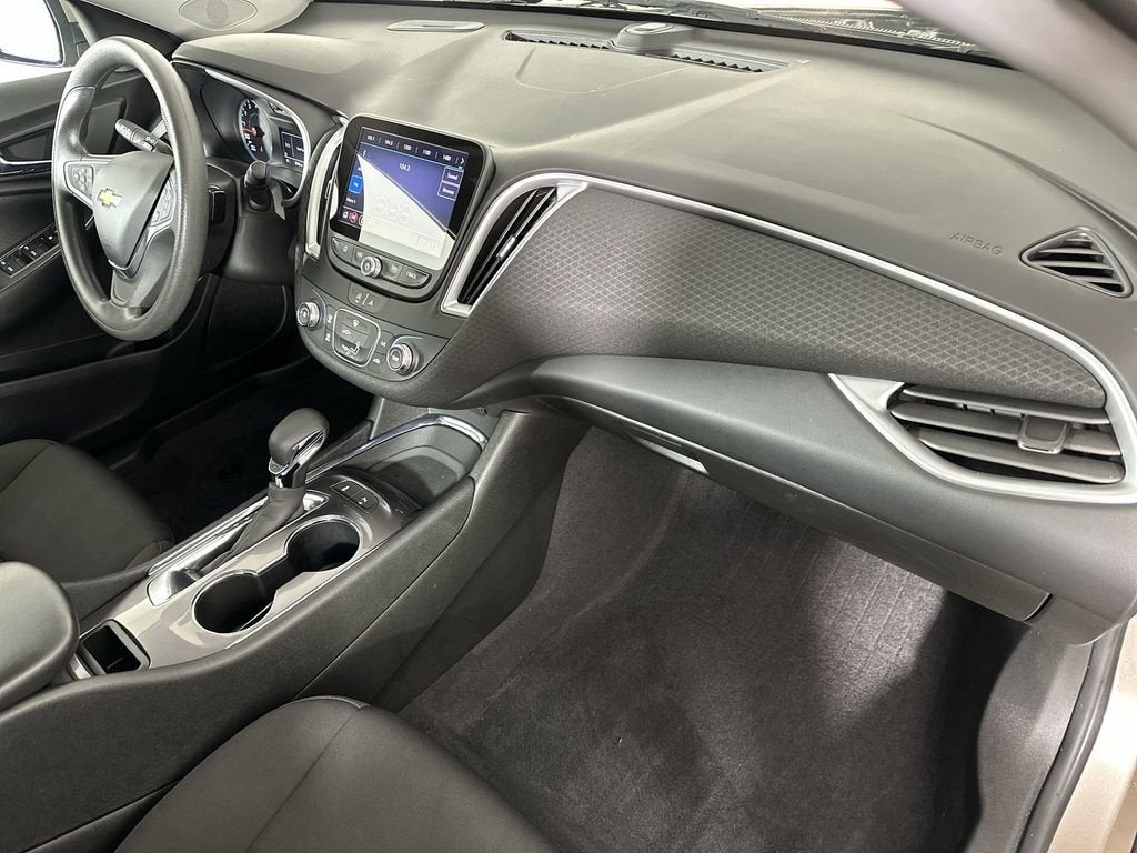 2022 Chevrolet Malibu LS