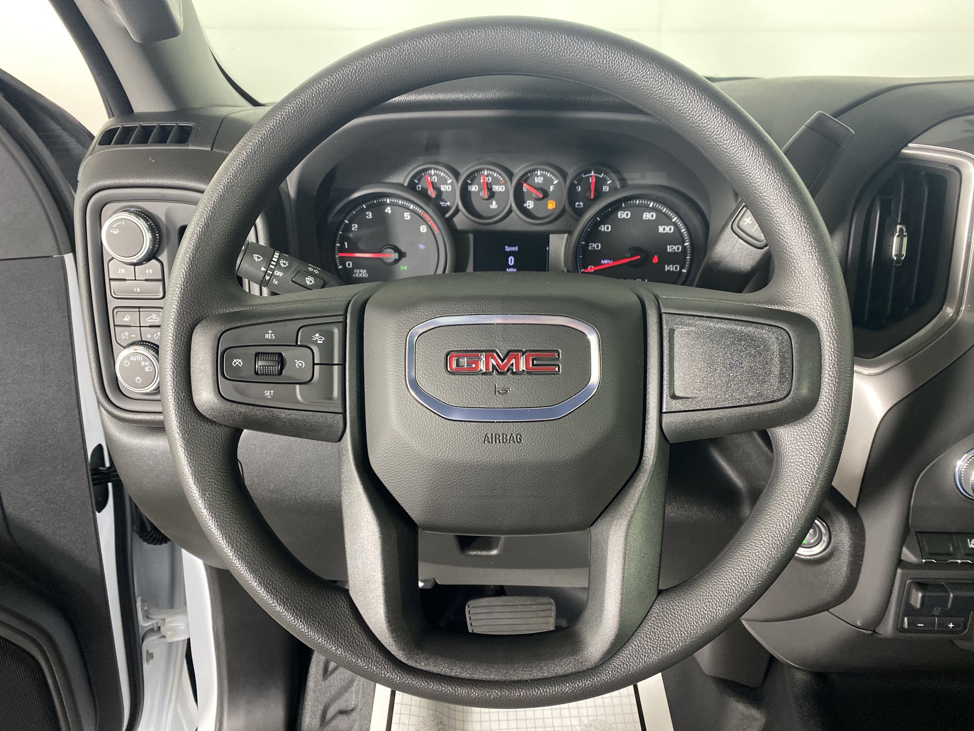 2025 GMC Sierra 2500 HD Pro