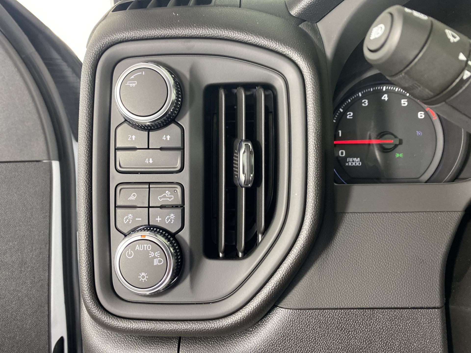 2025 GMC Sierra 2500 HD Pro