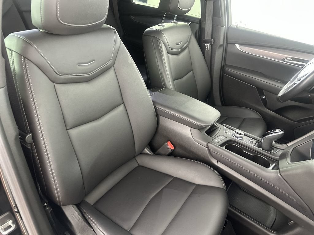 2023 Cadillac XT5 FWD Luxury