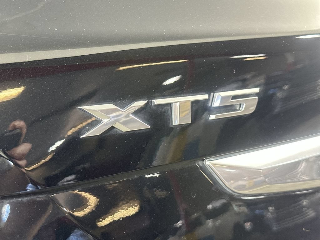 2023 Cadillac XT5 FWD Luxury
