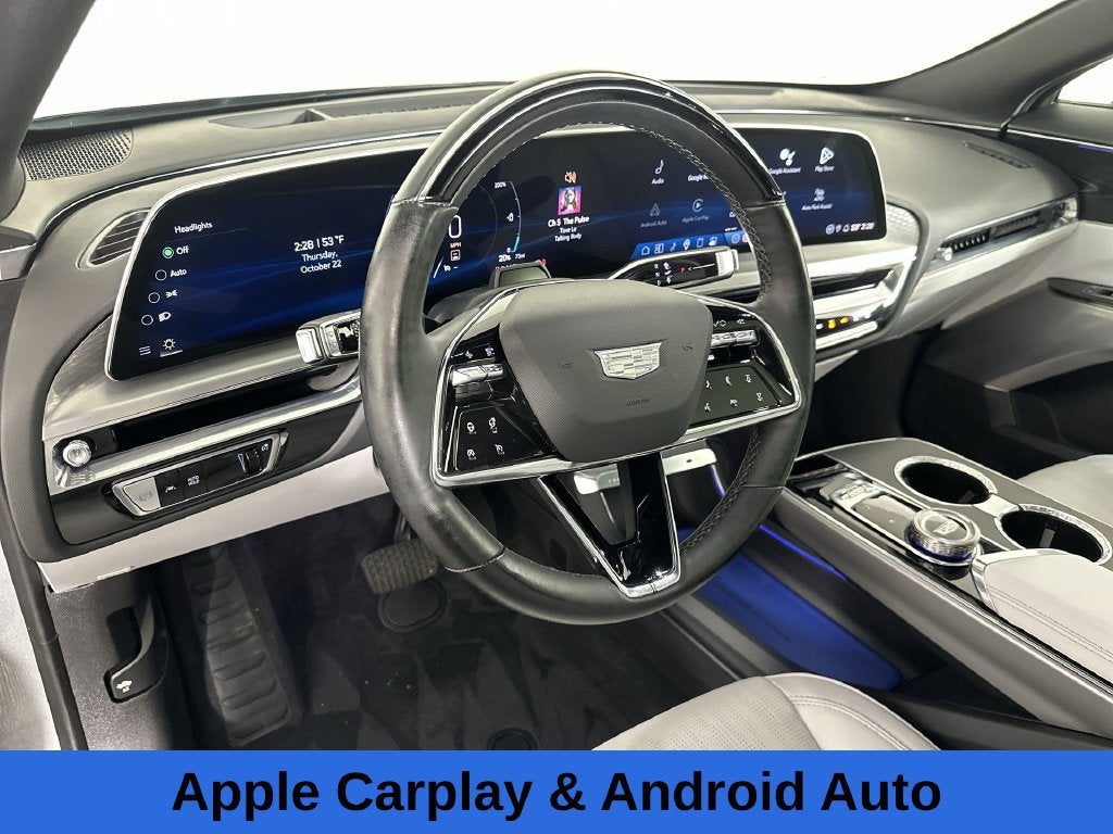 2024 Cadillac LYRIQ Luxury 2