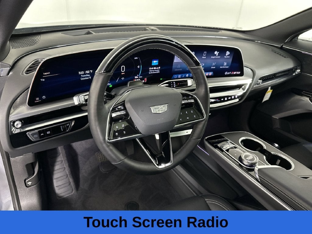 2024 Cadillac LYRIQ Luxury 3