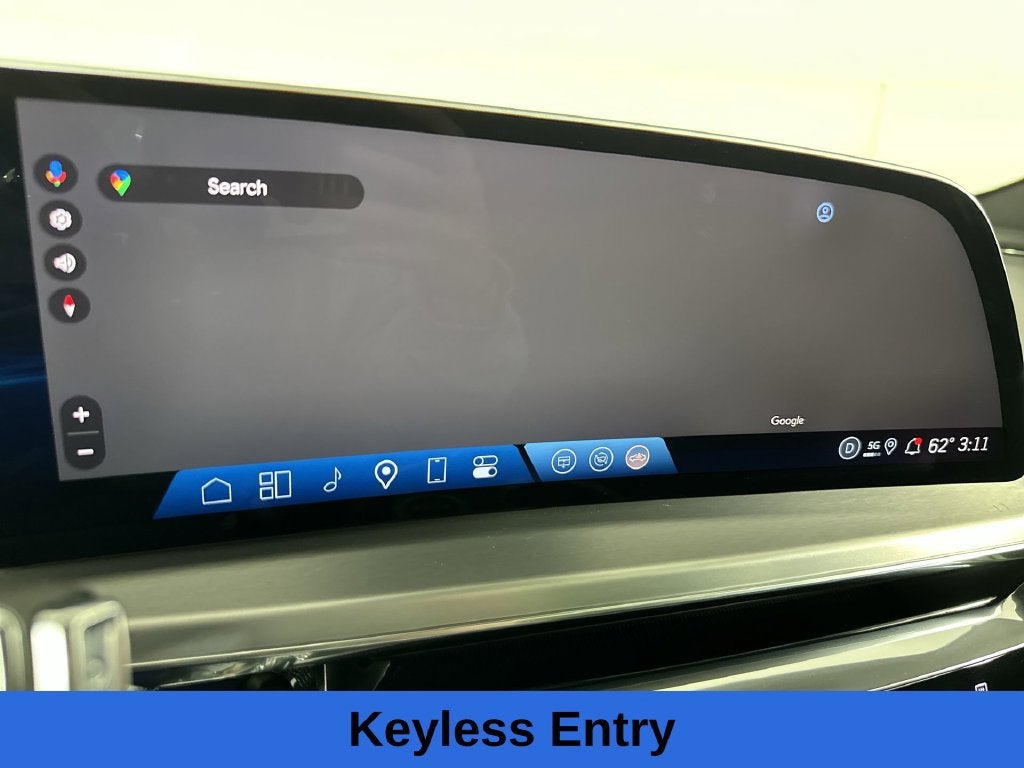 2024 Cadillac LYRIQ Luxury 3