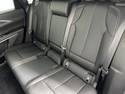 2024 Cadillac LYRIQ Luxury 3