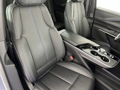 2024 Cadillac LYRIQ Luxury 3