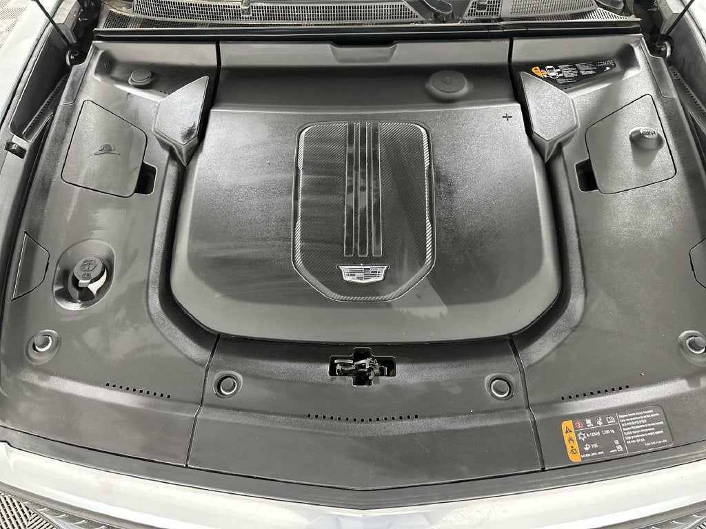 2024 Cadillac LYRIQ Luxury 3