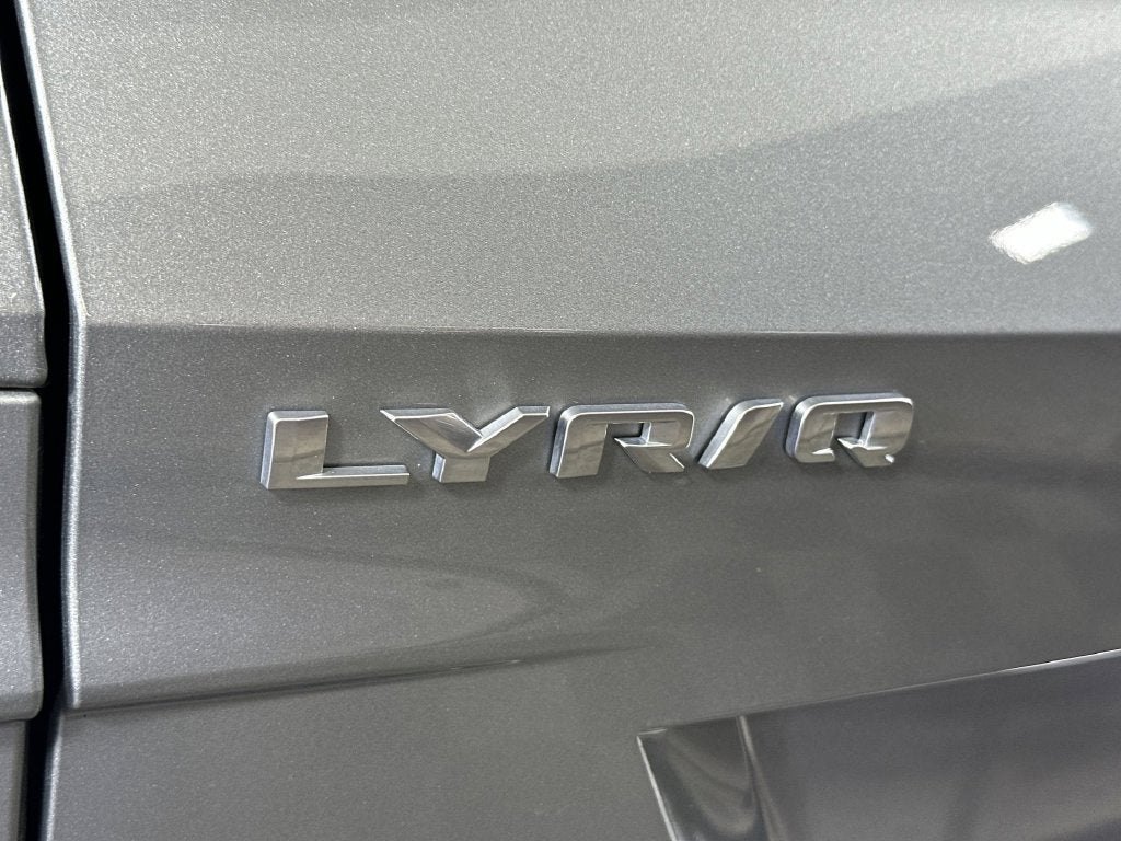 2024 Cadillac LYRIQ Luxury 3