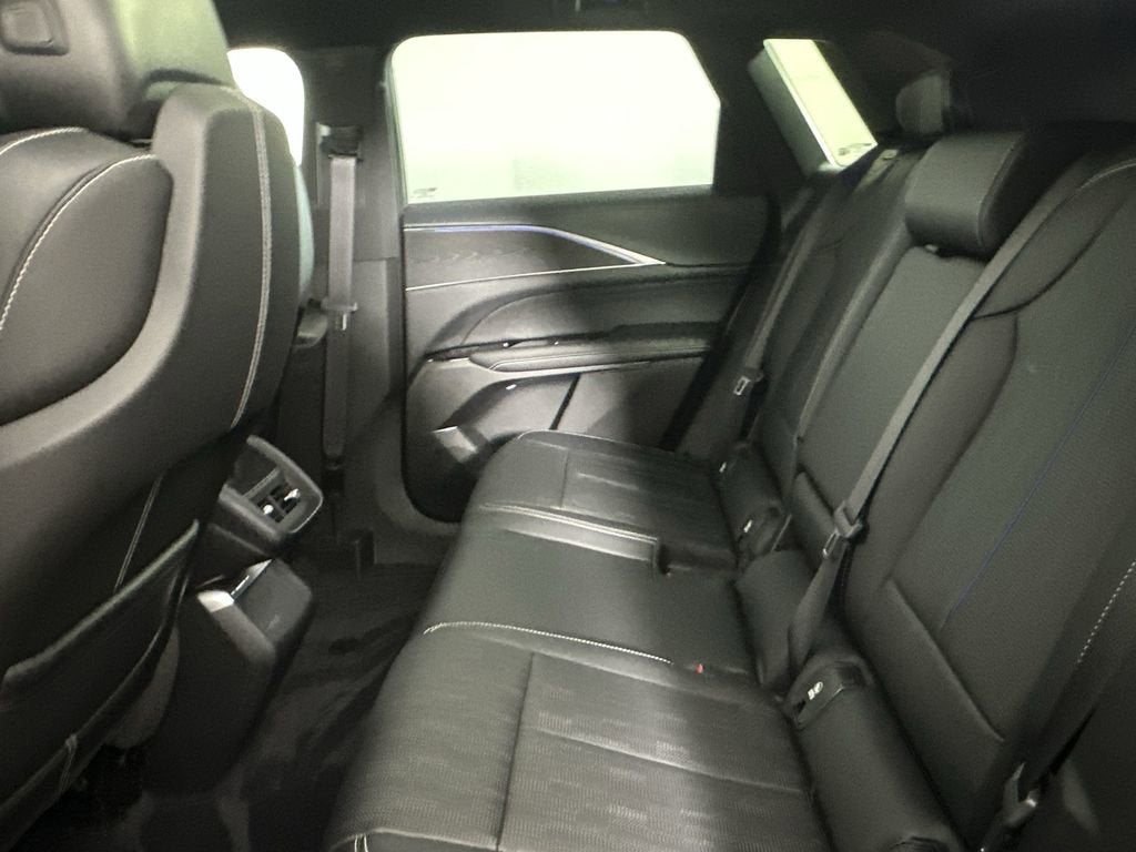 2024 Cadillac LYRIQ Sport 1