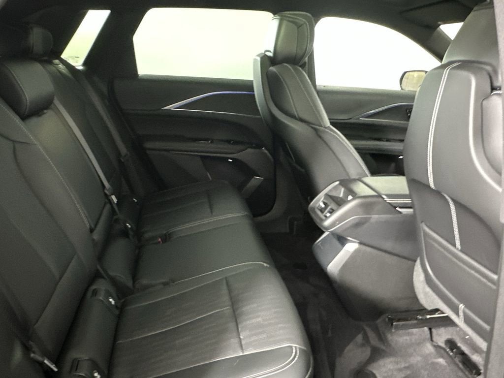 2024 Cadillac LYRIQ Sport 1