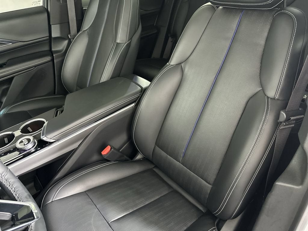 2024 Cadillac LYRIQ Sport 1