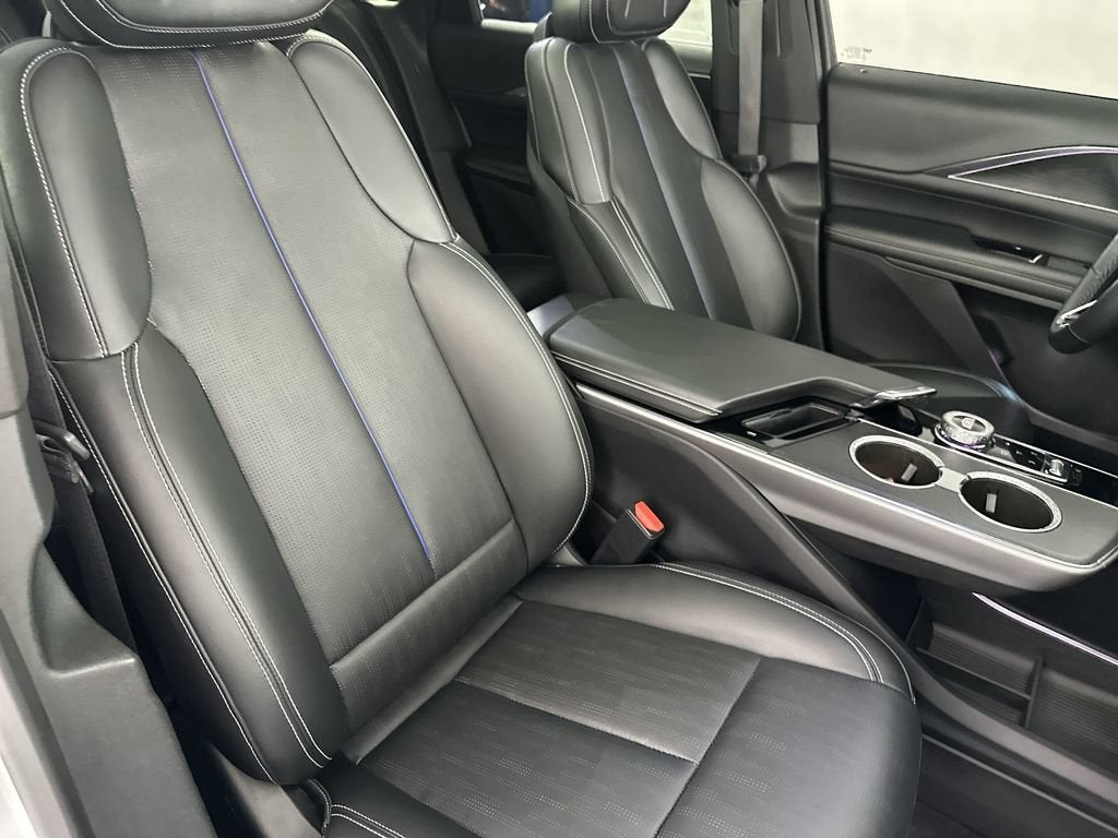 2024 Cadillac LYRIQ Sport 1