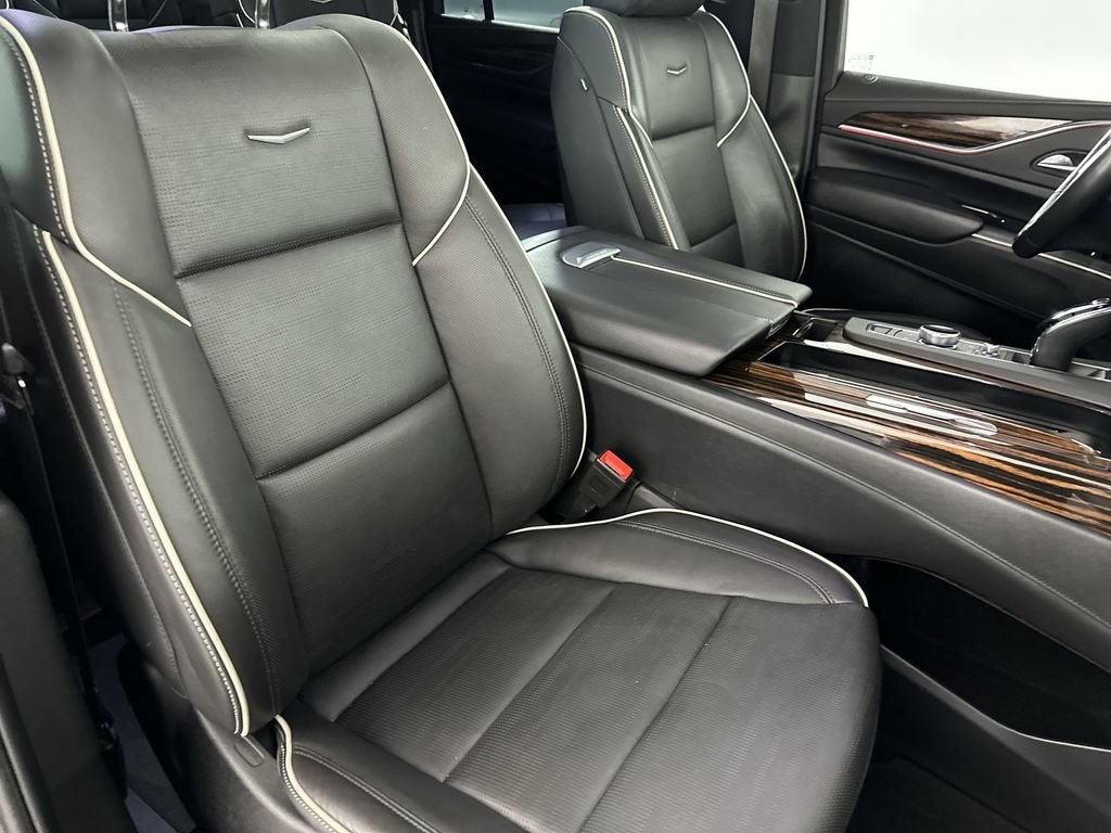 2023 Cadillac Escalade ESV Premium Luxury