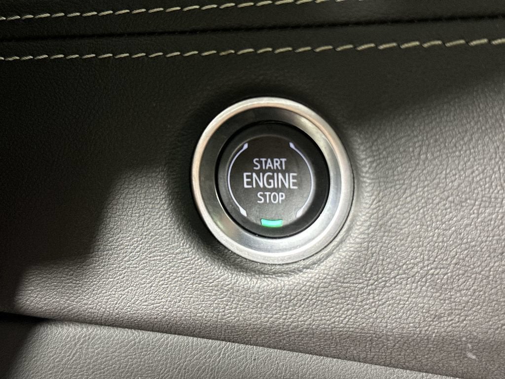 2025 Cadillac Escalade Premium Luxury