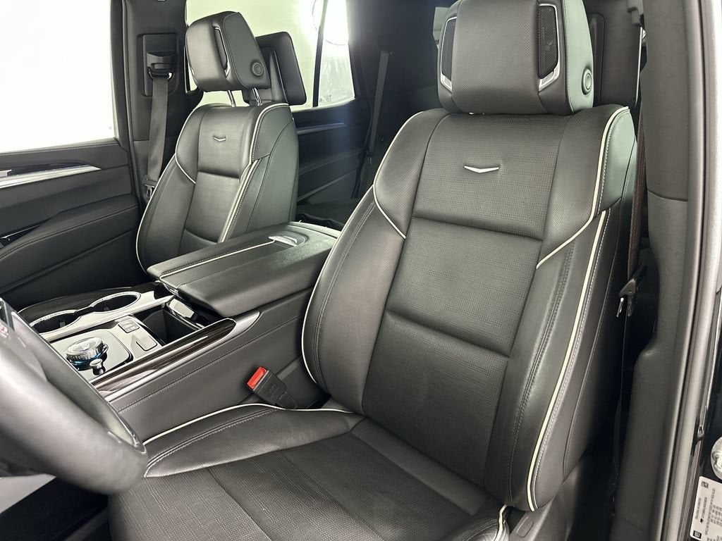 2025 Cadillac Escalade Premium Luxury
