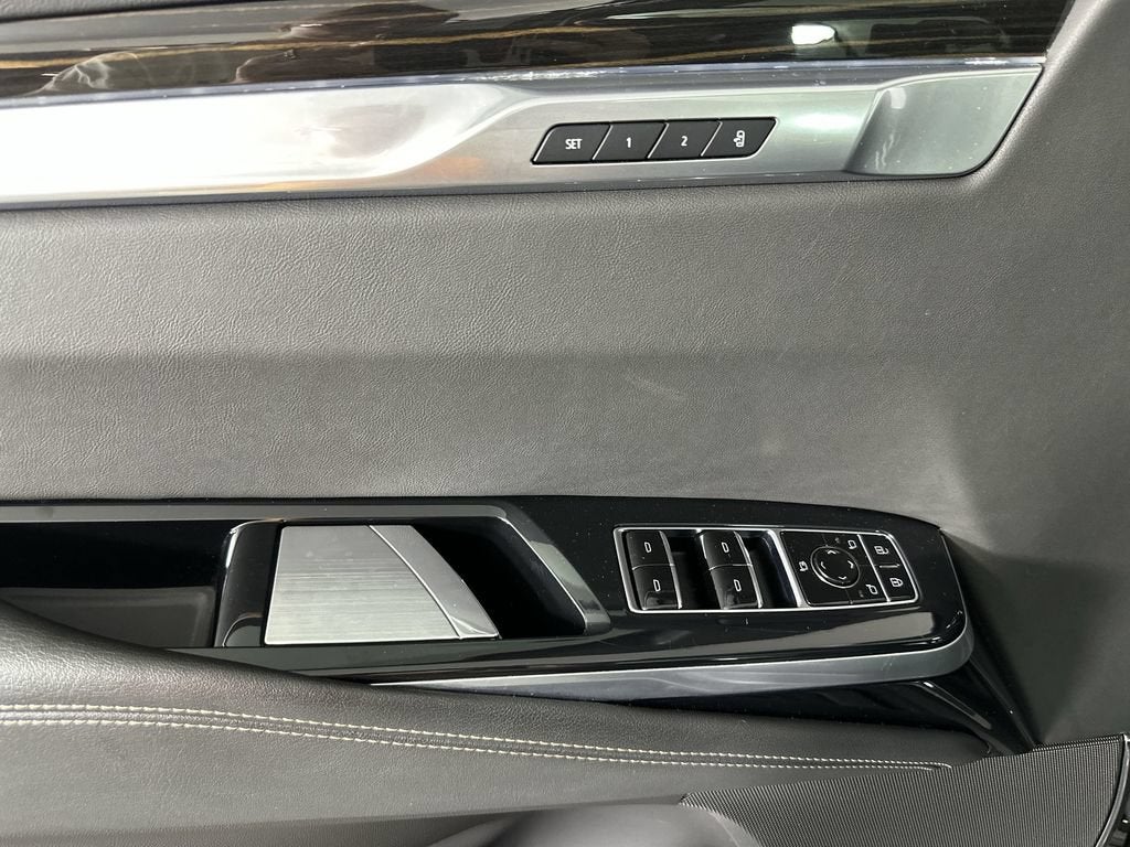 2025 Cadillac Escalade Premium Luxury
