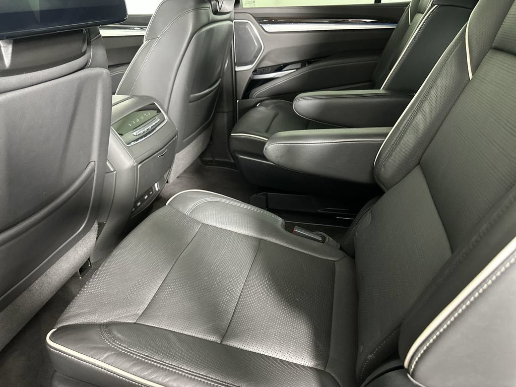 2025 Cadillac Escalade Premium Luxury