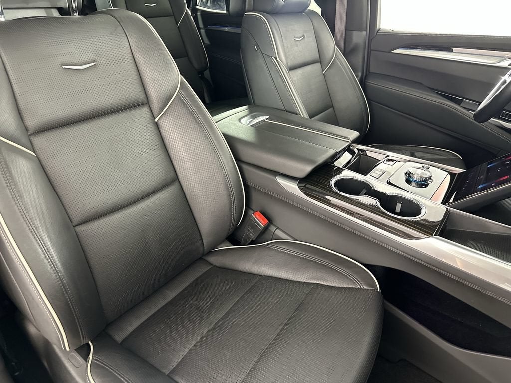 2025 Cadillac Escalade Premium Luxury