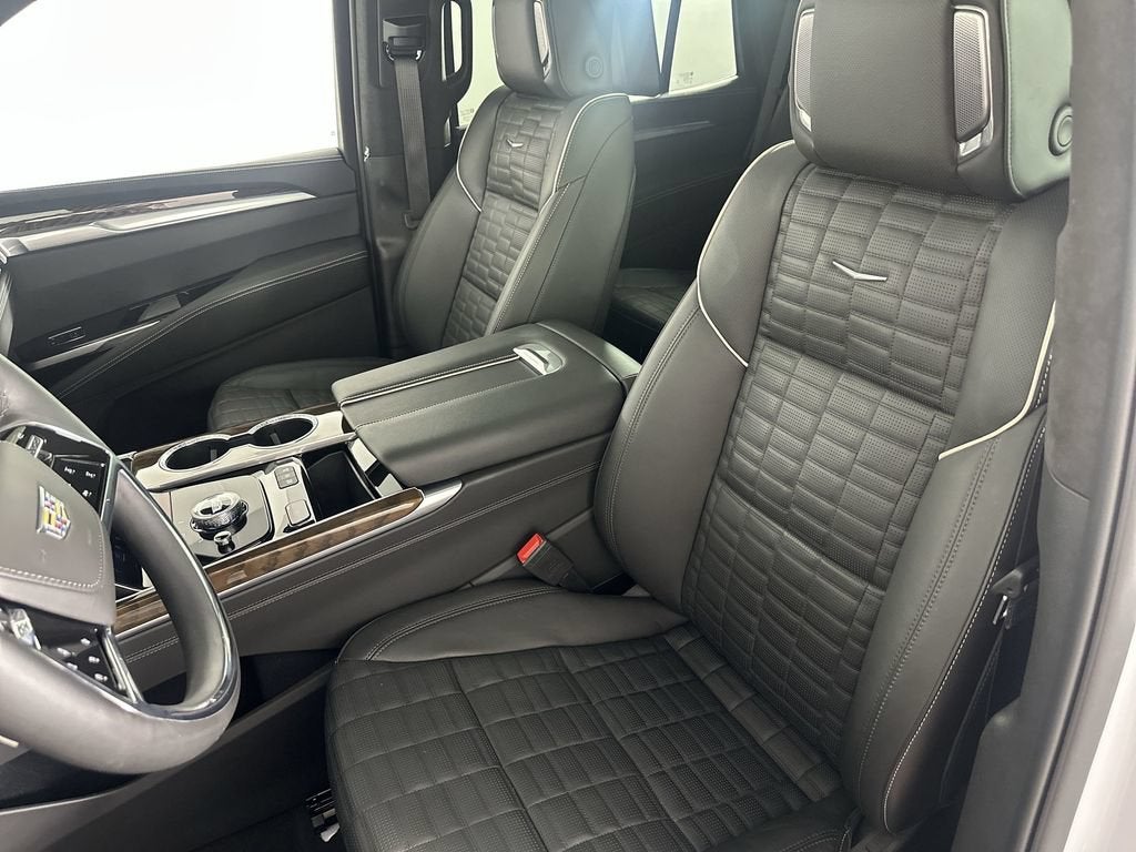 2026 Cadillac Escalade Platinum Luxury