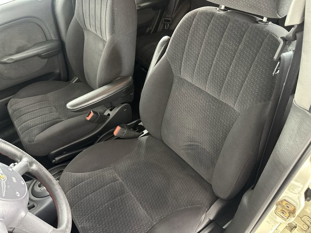 2004 Chrysler PT Cruiser Base