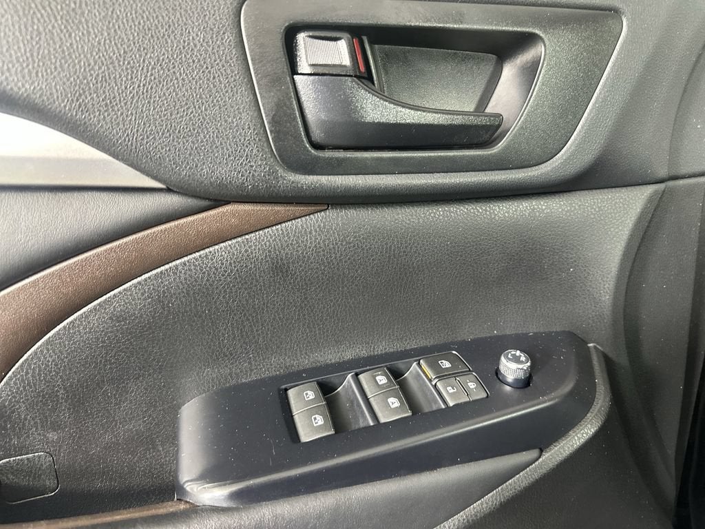 2019 Toyota Highlander LE Plus