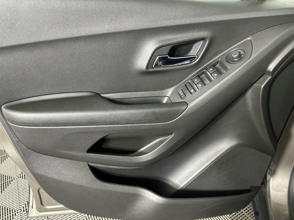 2021 Chevrolet Trax LS