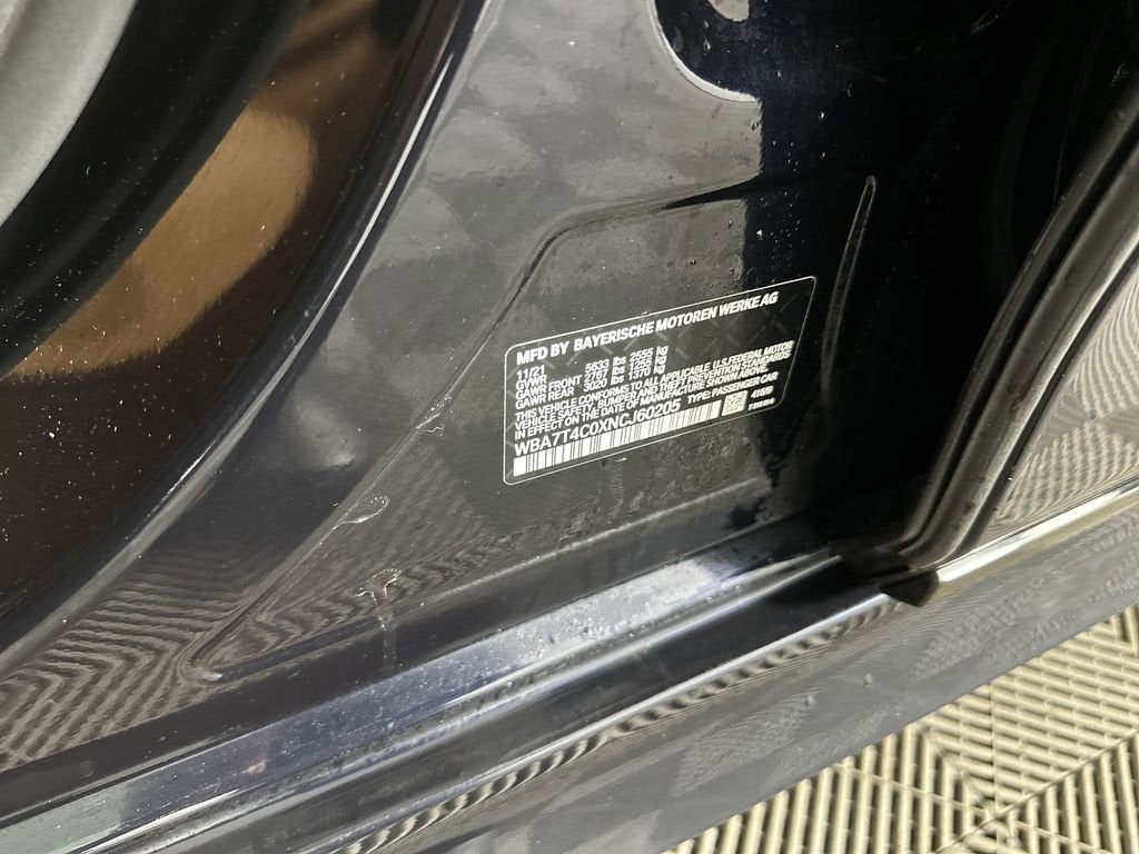 2022 BMW 740 i xDrive